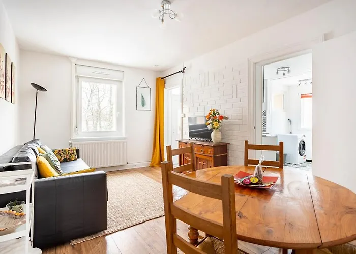 Nid Douillet Aux Portes De Nancy Varangéville